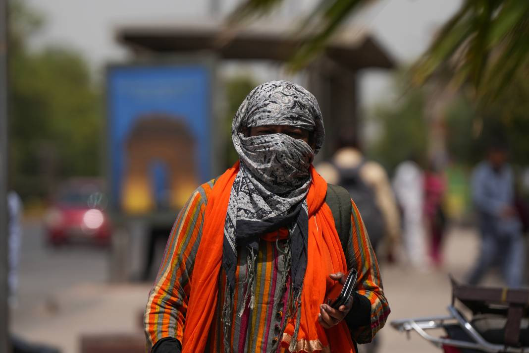 Termometreler 50 dereceyi gösterdi. Tarihin en yüksek sıcaklık rekoru - Resim: 28